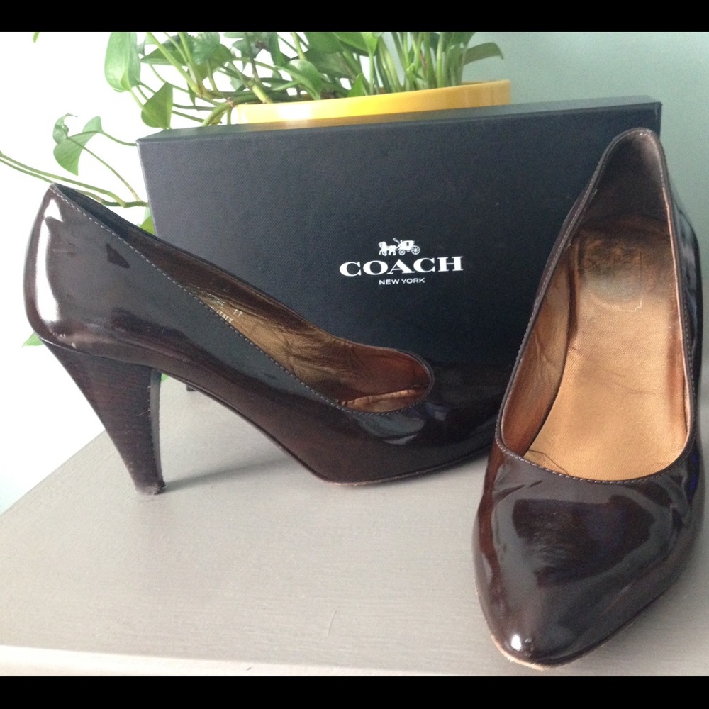 ⚠️SOLD⚠️ Patent leather Coach pumps - Flash sale