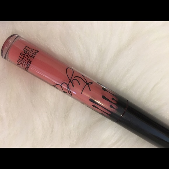 Kylie Cosmetics Velvet Lip Kit - Picture 6 of 8