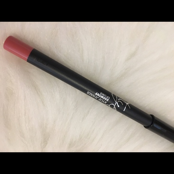 Kylie Cosmetics Velvet Lip Kit - Picture 7 of 8
