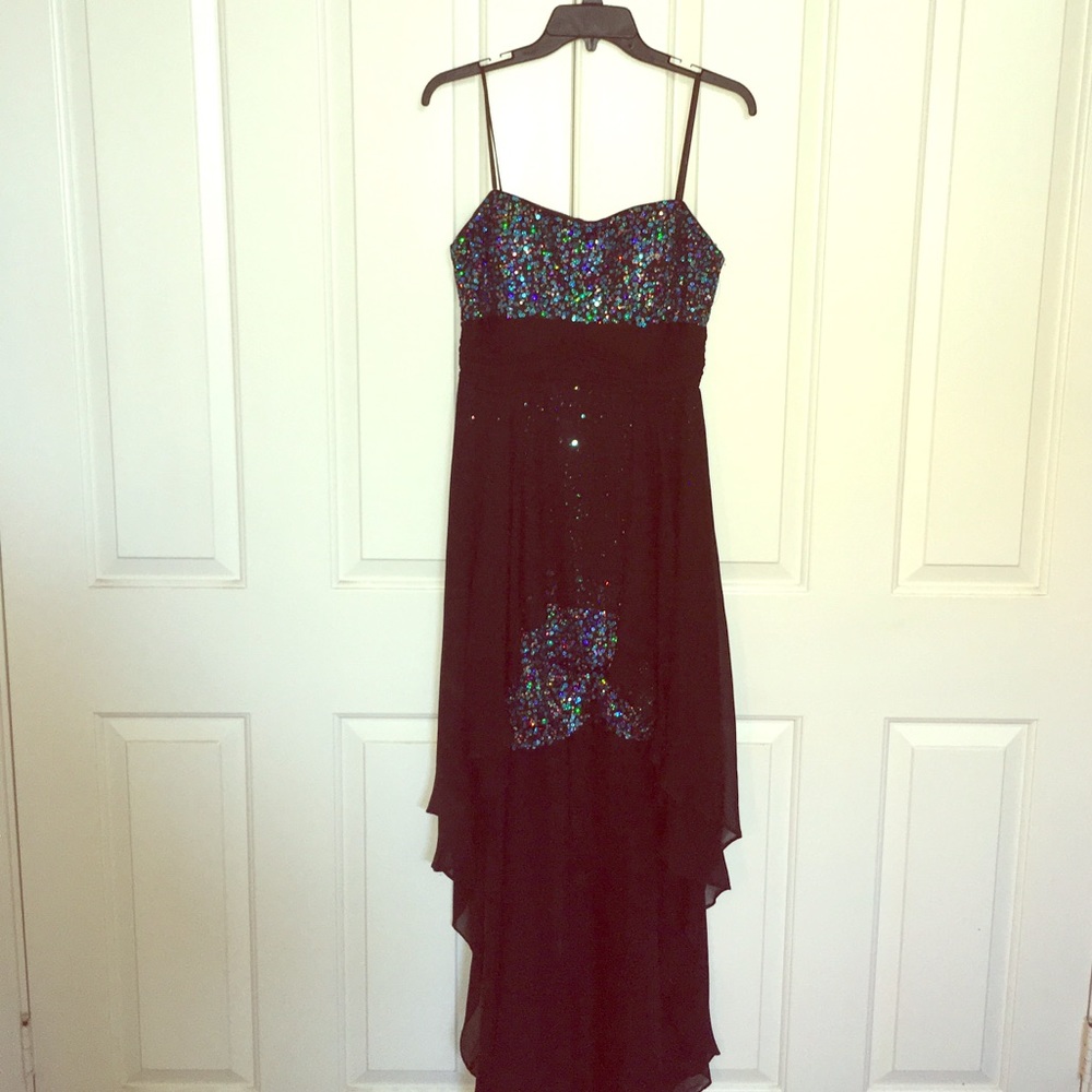 Strapless low to high prom dress
