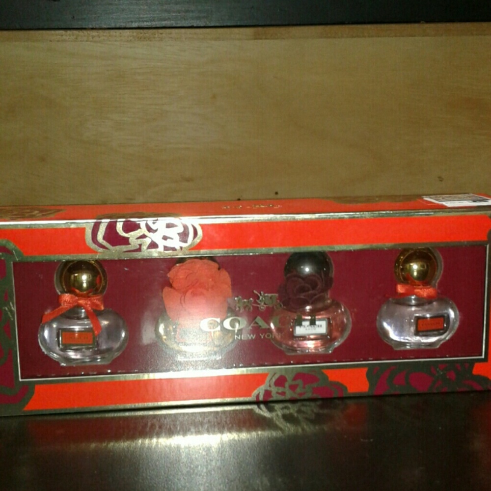 Coach poppy mini perfume collection