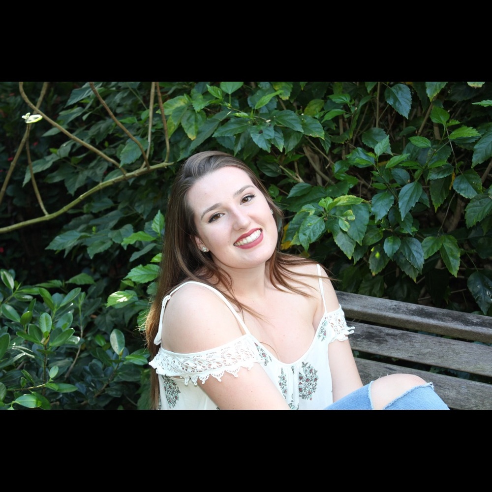 Meet your Posher, Claire