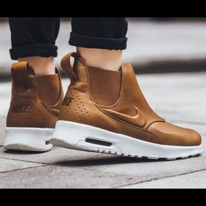 High-top Nike Thea Tan Leather