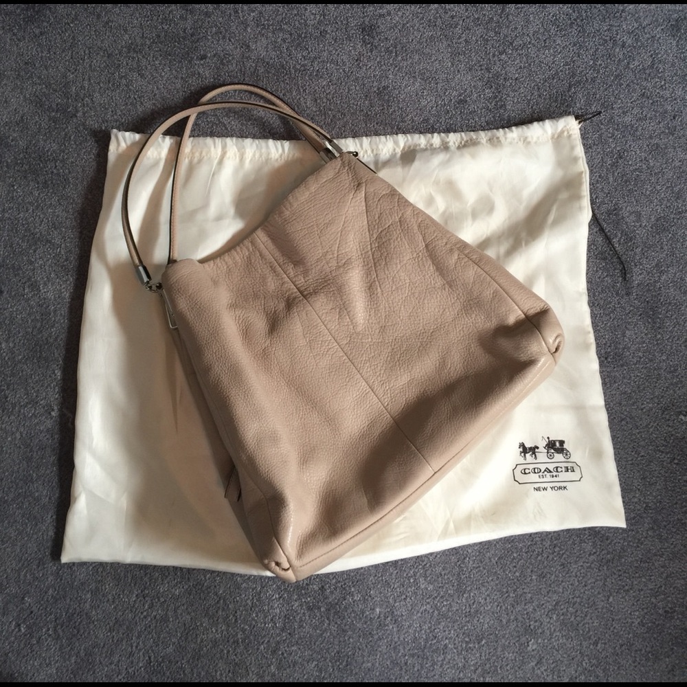 Coach Madison Large Phoebe Shoulder Bag