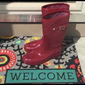Burgundy rain boots
