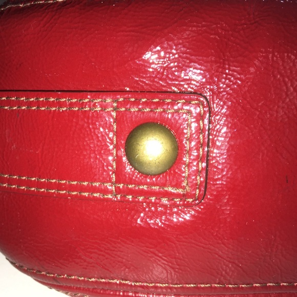 Coach red patten leather hobo bag. - Picture 4 of 7