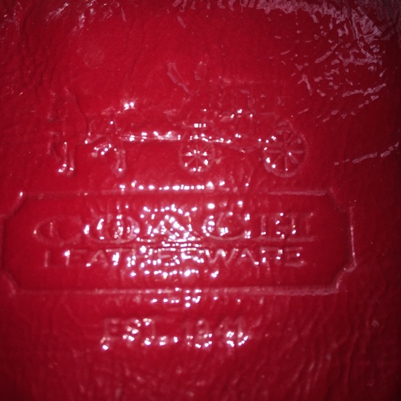 Coach red patten leather hobo bag. - Picture 6 of 7