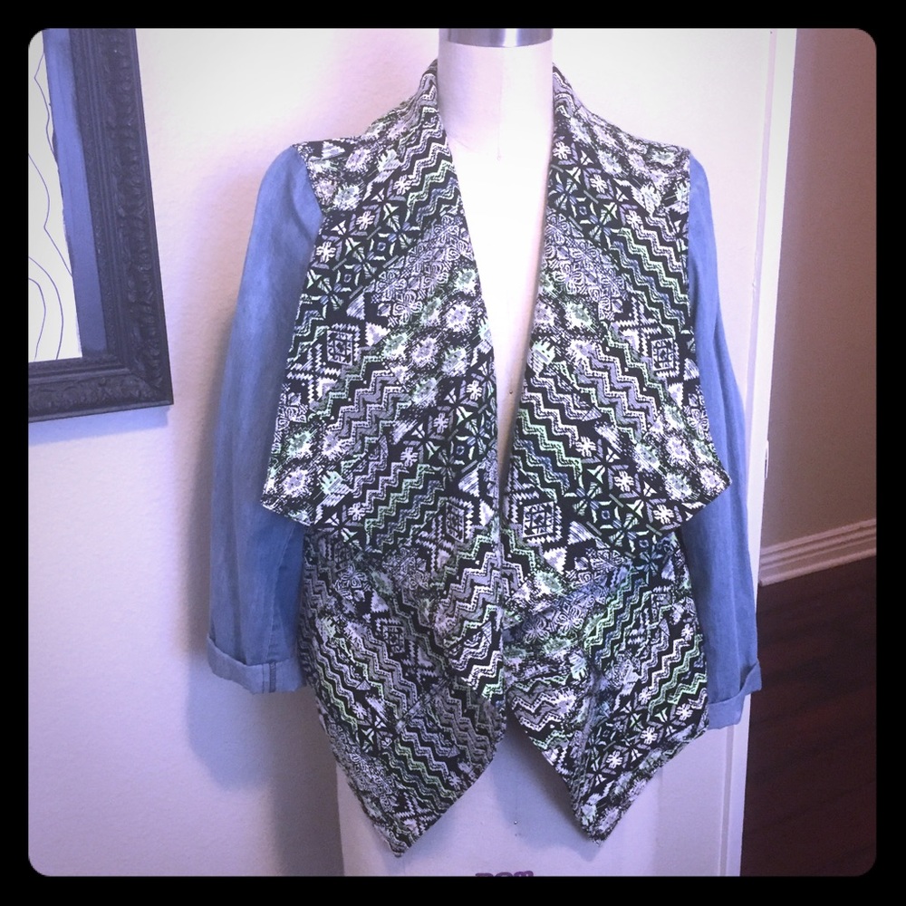 Jacquard jacket with chambray sleeves