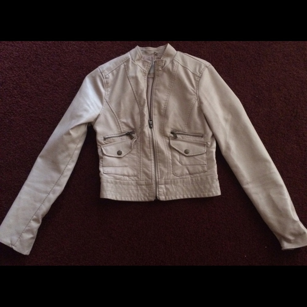 Faux leather light weight spring jacket.