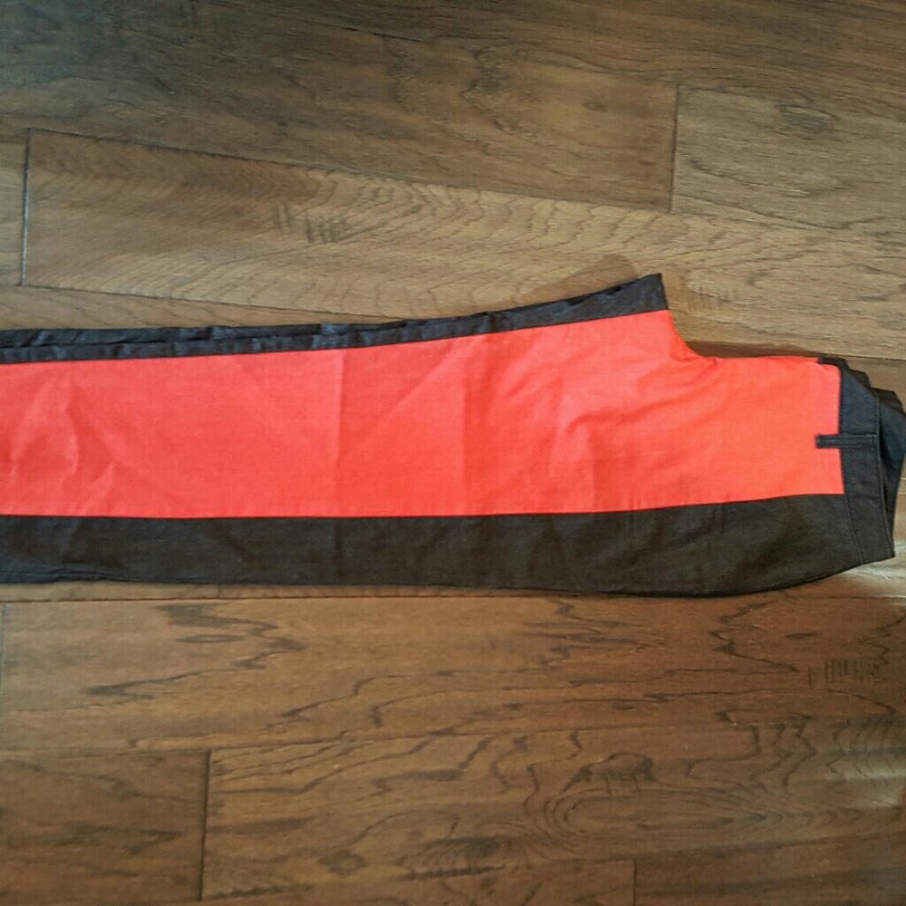 EUC..Red and Black ankle pants