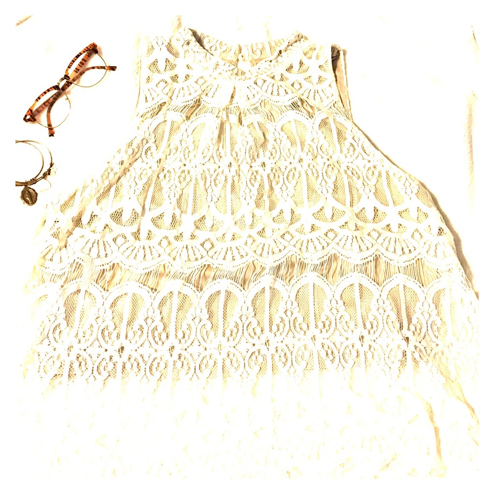 Beautiful top w/tags