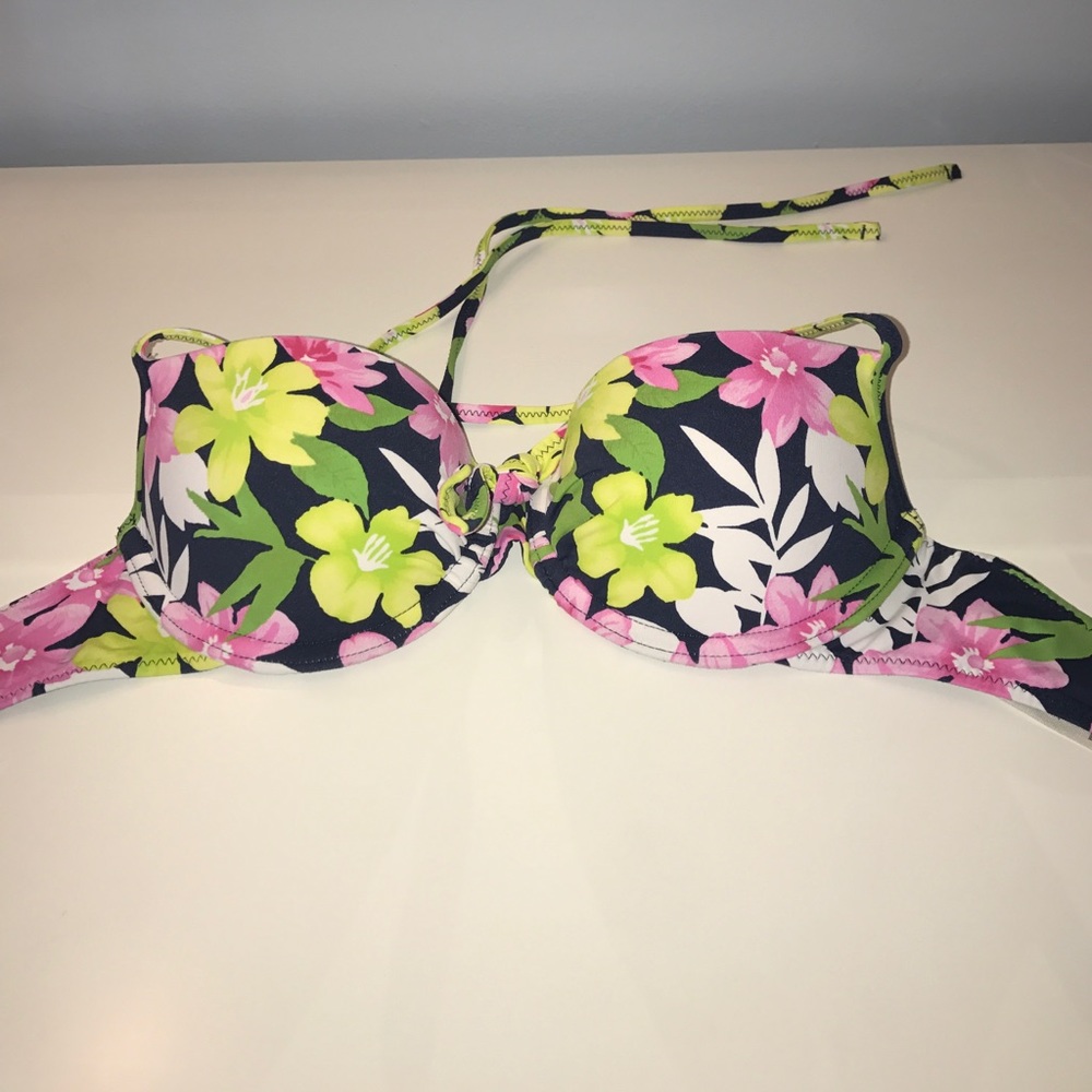 Push-up bikini top