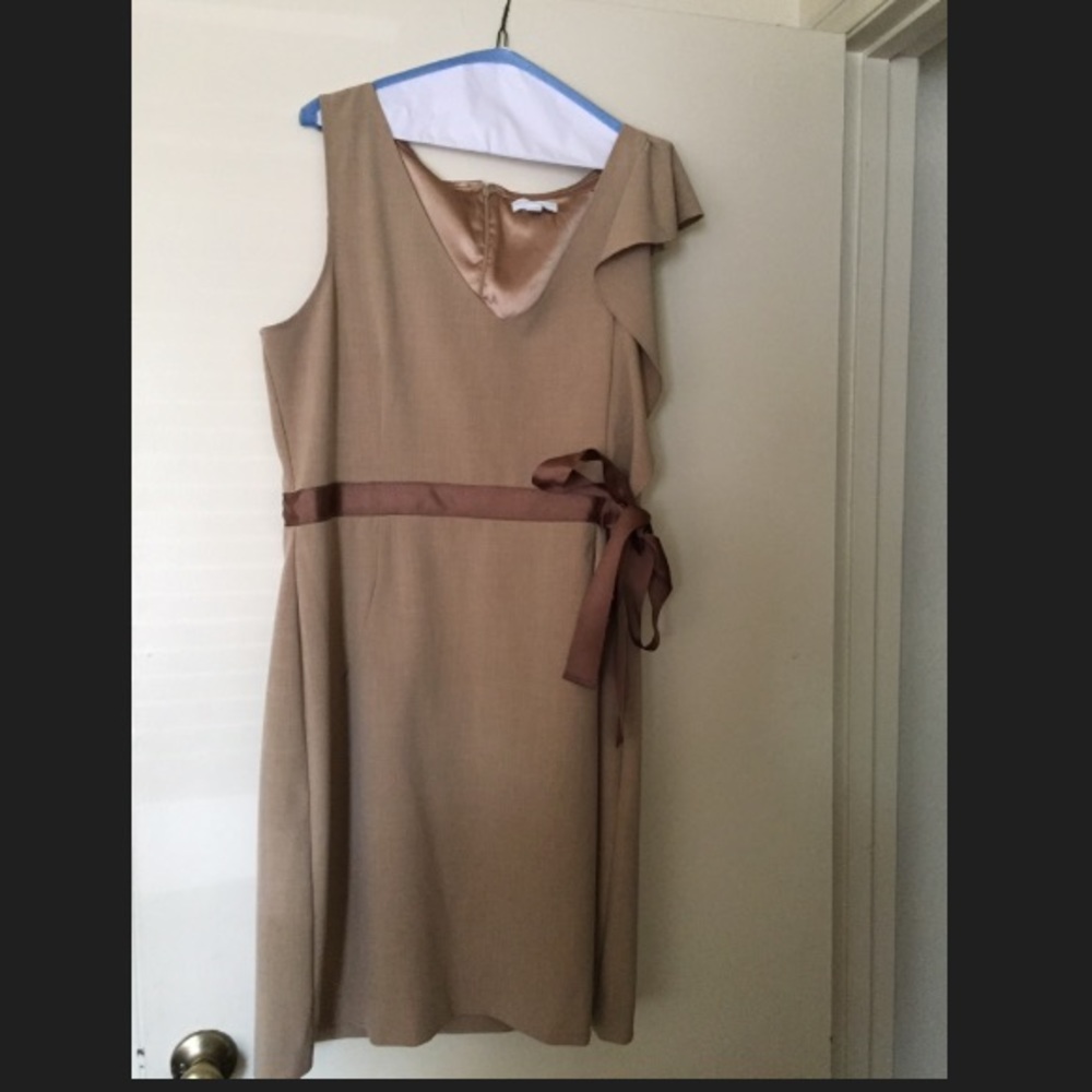 New York and Company Size 16
