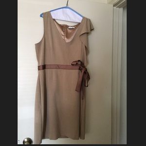 New York and Company Size 16