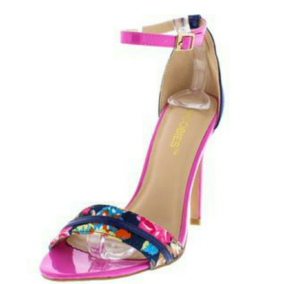 Size 8.5 brand new - Picture 2 of 3