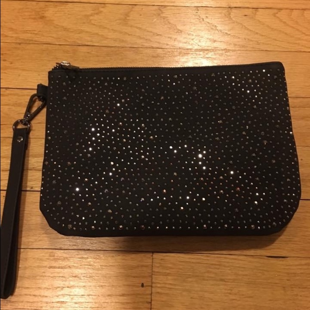 Crystal wristlet NWOT