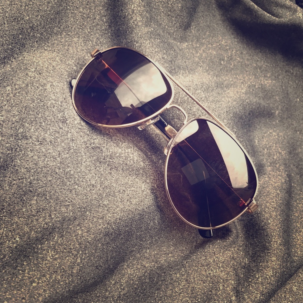 Betsey johnson aviator sunglasses