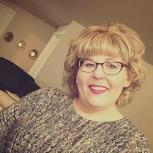 Meet your Posher, Denise