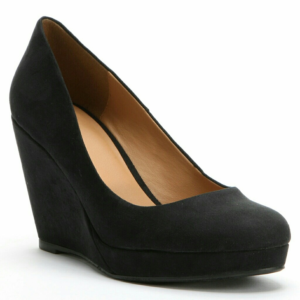 Black platform wedges