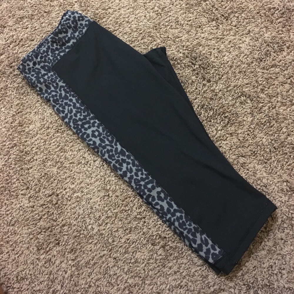 NY&Co athletic capris