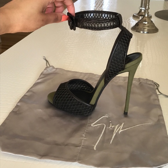 Giuseppe Zanotti "COLINE" Stiletto - Picture 3 of 4