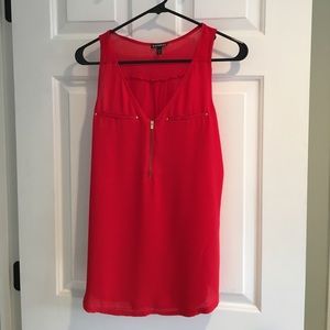 Red express tank top