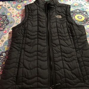 North face vest