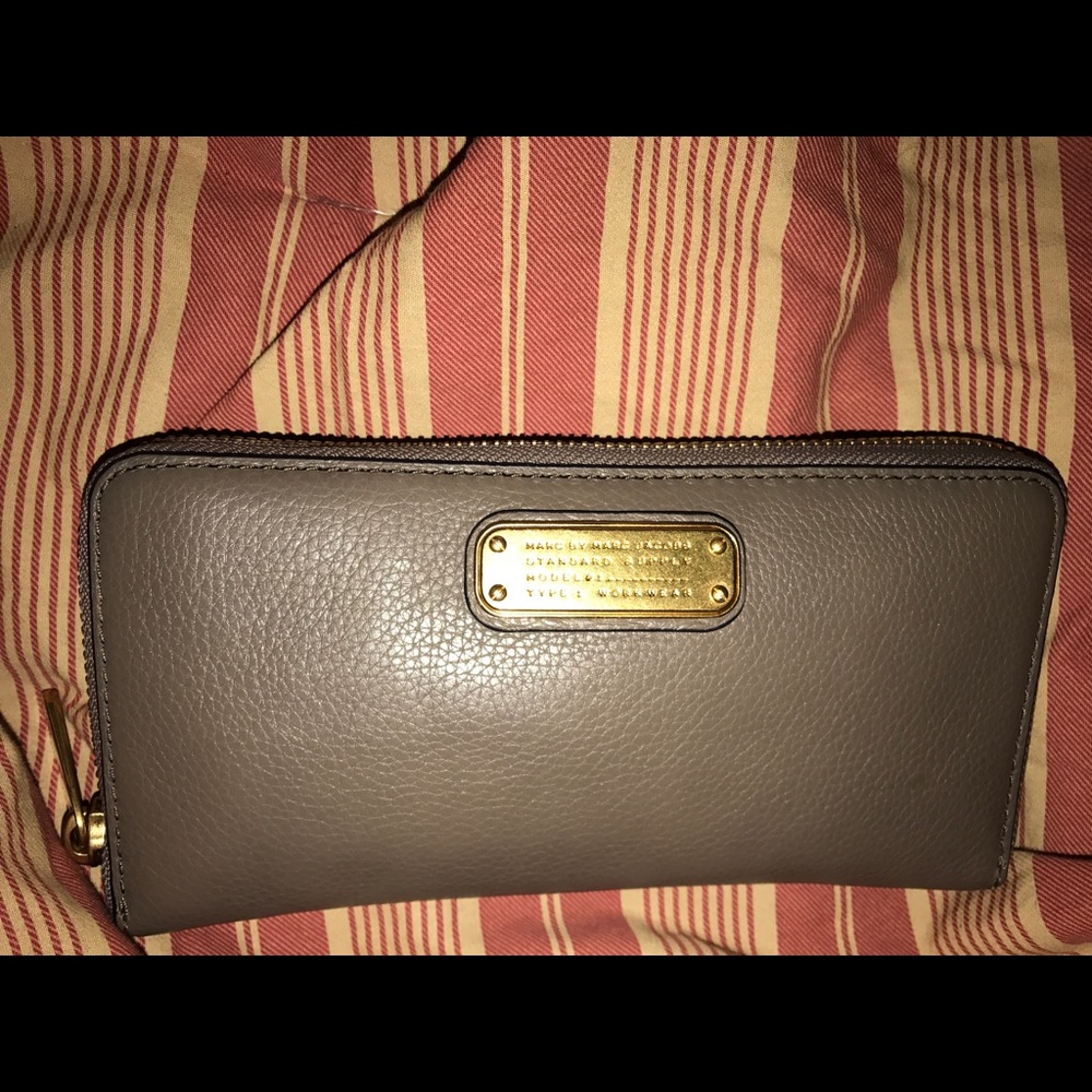Marc Jacobs wallet