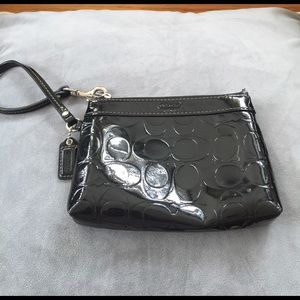 Coach wristlets purse
