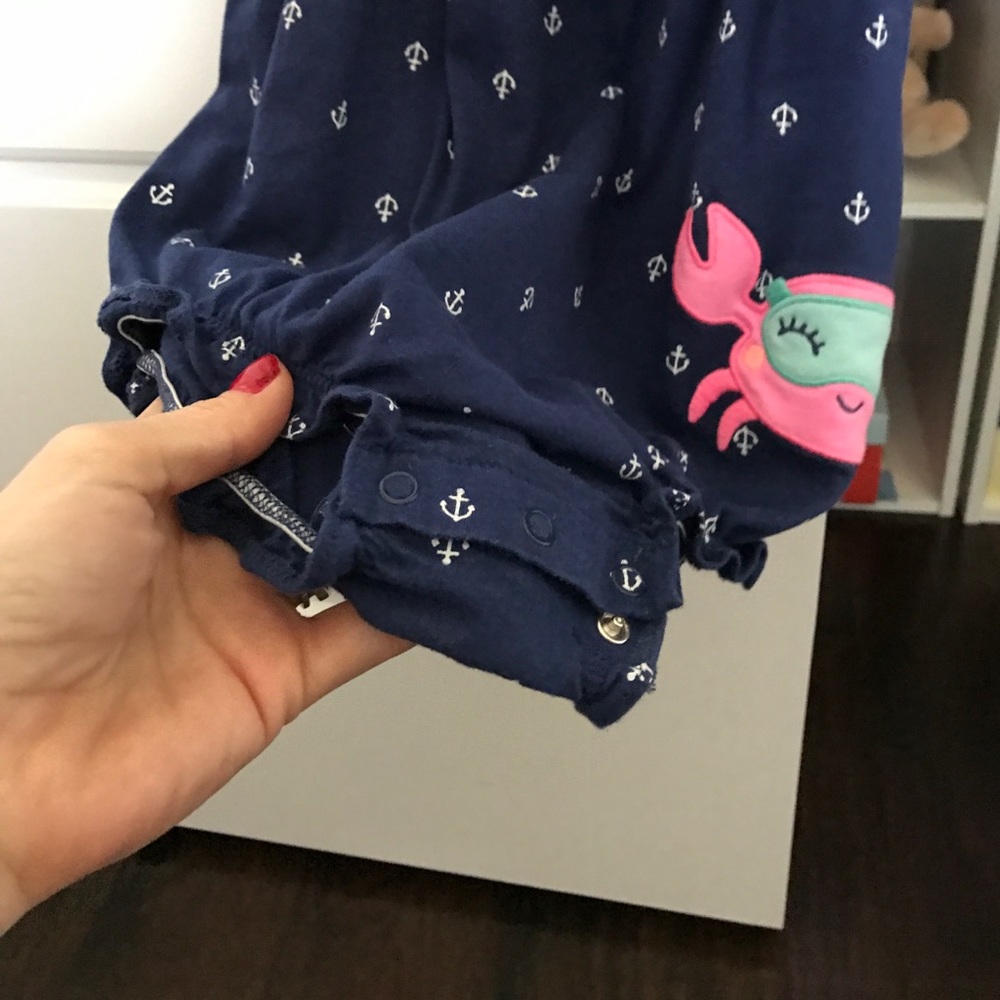 Carters outfit - Picture 2 of 3