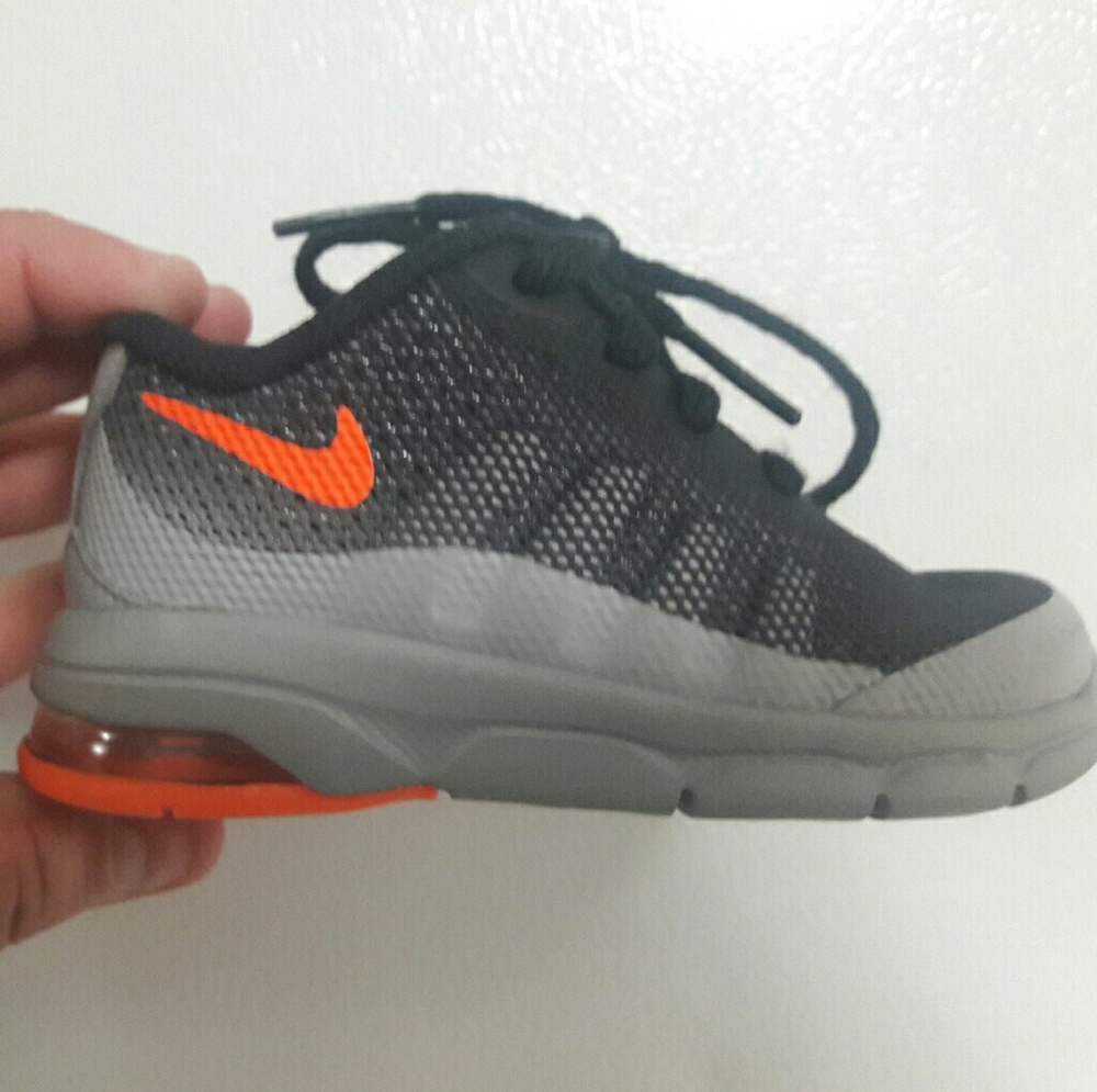 Size 4c nikes