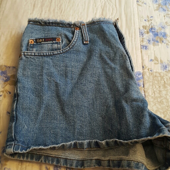 L.e.i. Jean shorts - Picture 2 of 4