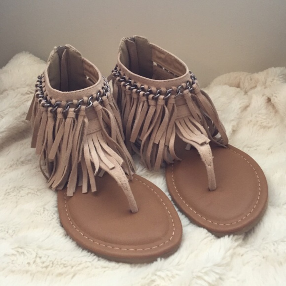Fringe Sandals (SEE PHOTO 2 FOR TRUE COLOR)