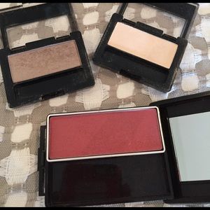 Maybelline expert wear eyeshadow. Covergirl blush