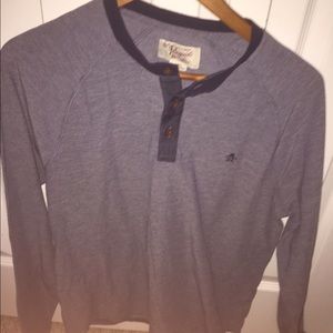 Large long sleeved button tee