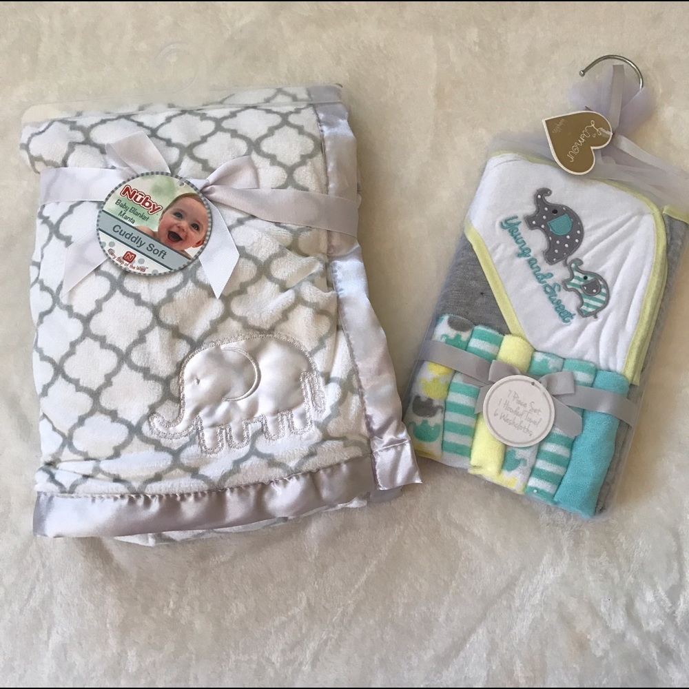 Cute baby bundle elephant blanket and towel set