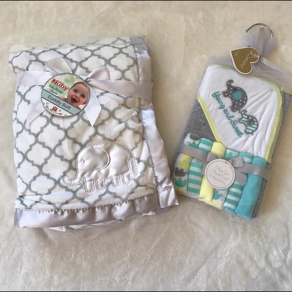 Cute baby bundle elephant blanket and towel set - Picture 1 of 1
