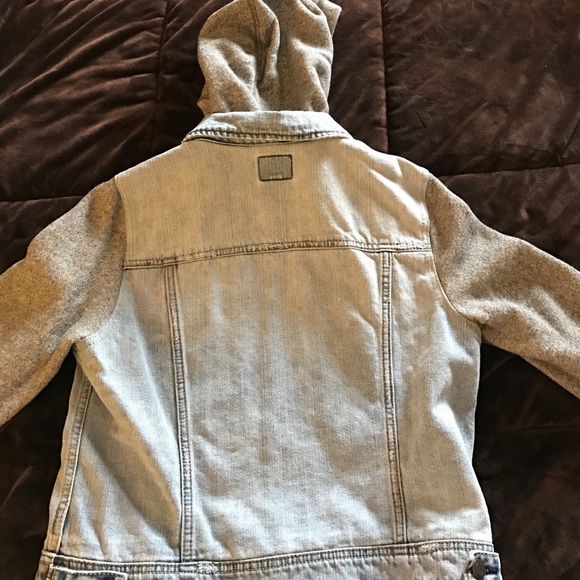 American Eagle jean jacket - Picture 3 of 3