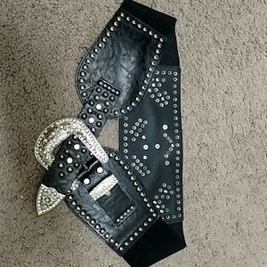 Western belt fits all sizes
