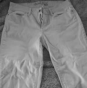 Levi Denizen White Cropped Capri Jeans