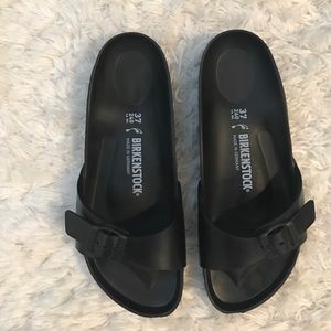 🖤 LIKE NEW BIRKENSTOCK SLIP ONS! 🖤