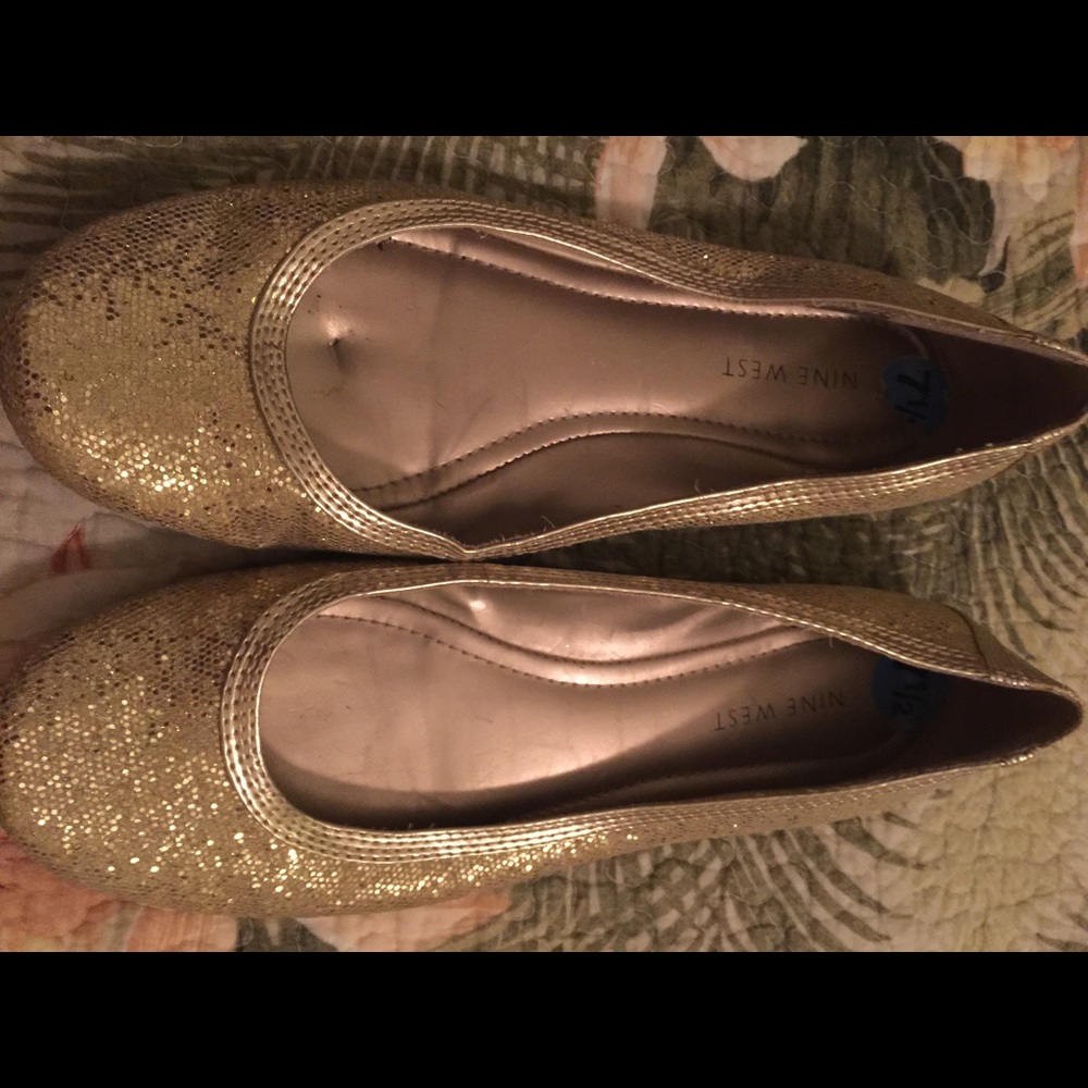 Gold flats Nine West