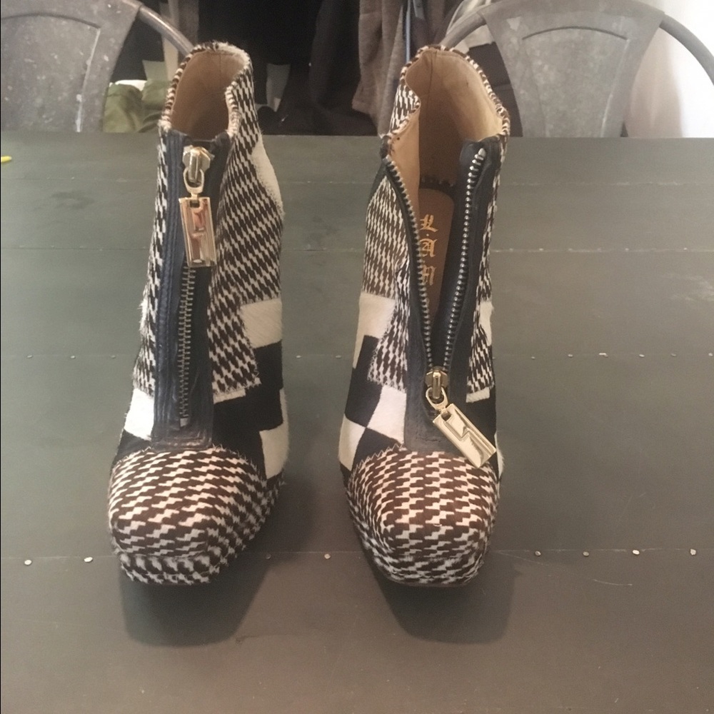 LAMB BOOTS