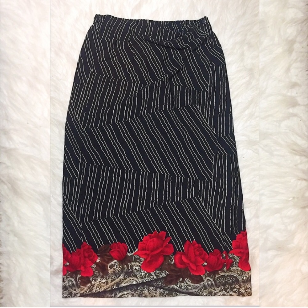 Abstract floral rose pattern maxi skirt