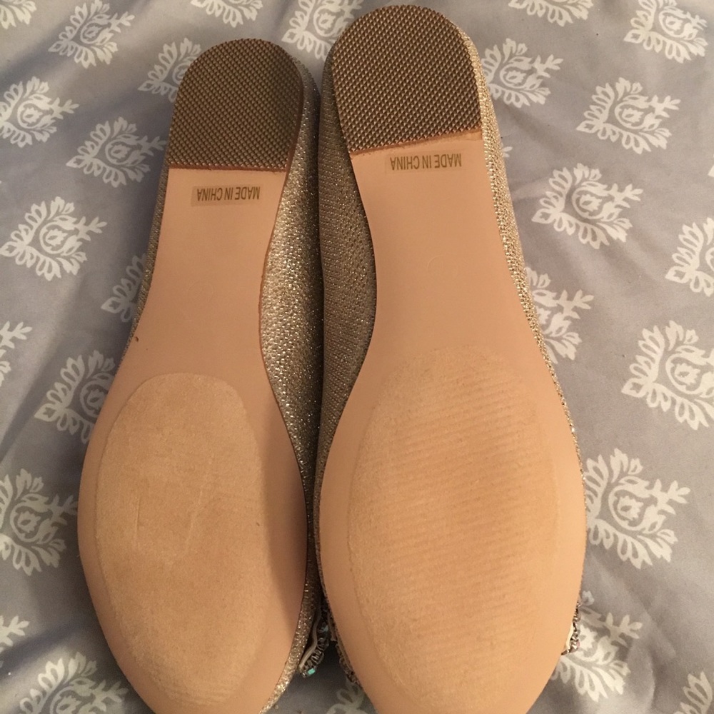 Adorable flats - Picture 2 of 3