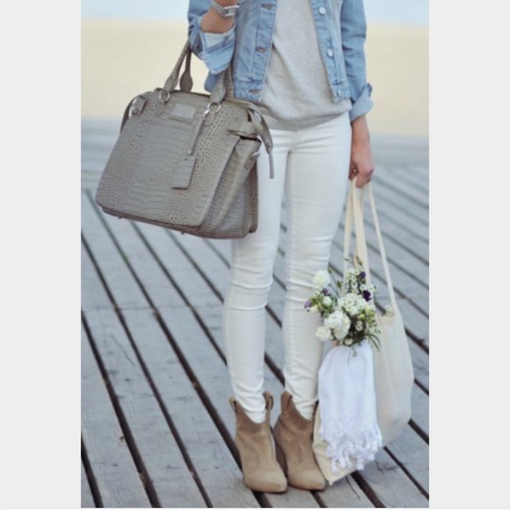 Sale💕HP💕White skinny jeans from Zara