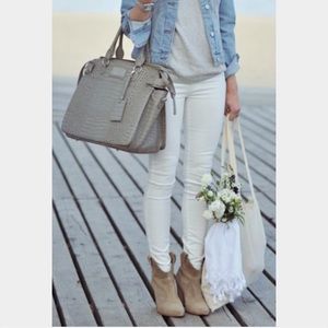 Sale💕HP💕White skinny jeans from Zara