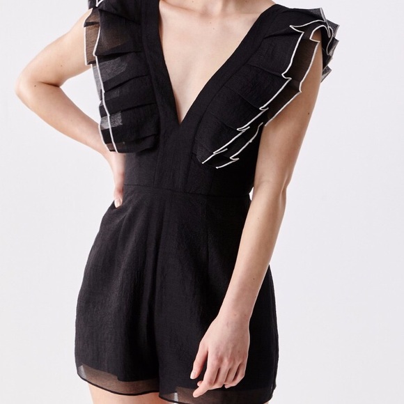 Kiss The Sky Ruffle Romper - Picture 7 of 8