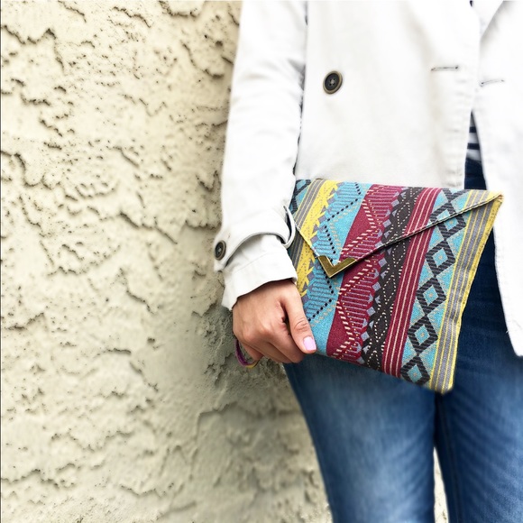 Aztec print clutch bag - Picture 2 of 8