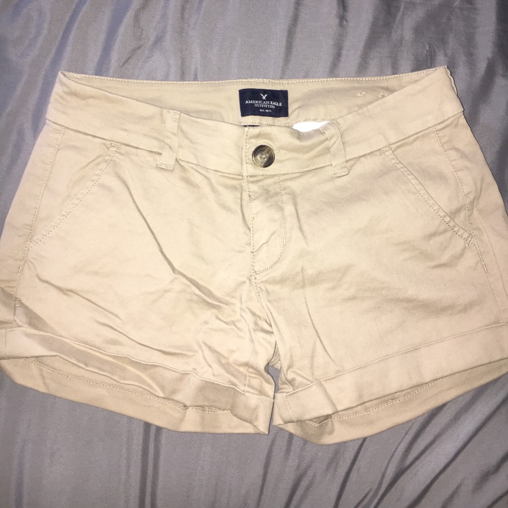 American Eagle khaki shorts